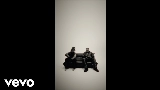 Miniatura del vídeo MAN ABOVE
