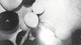 Miniatura del vídeo House Of Balloons / Glass Table Girls