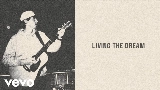 Miniatura del vídeo Livin’ The Dream