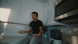 Miniatura del vídeo Shelf Me