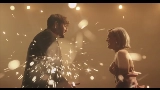 Miniatura del vídeo Rewrite The Stars (with James Arthur & Anne-Marie)